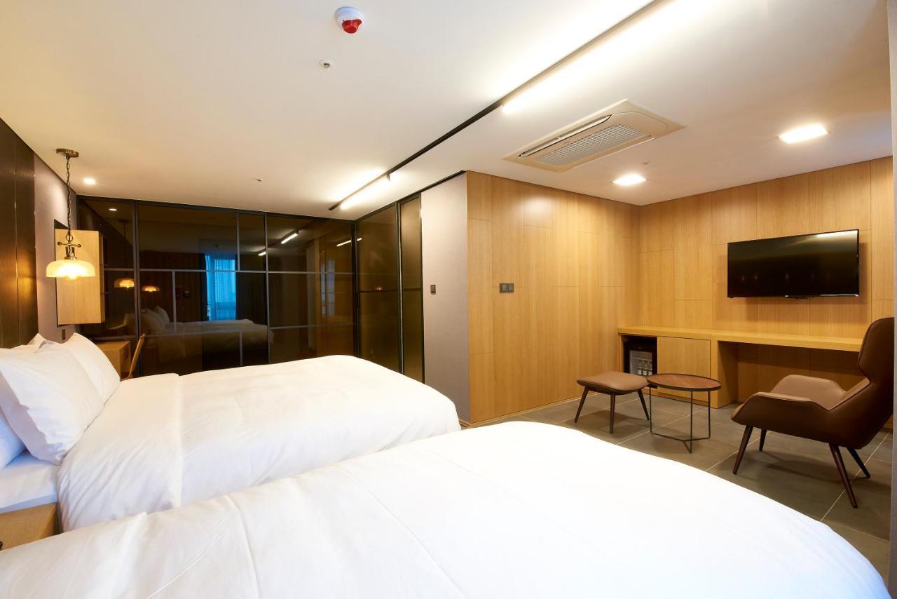 โรงแรม โรงแรมดับเบิลที 3*