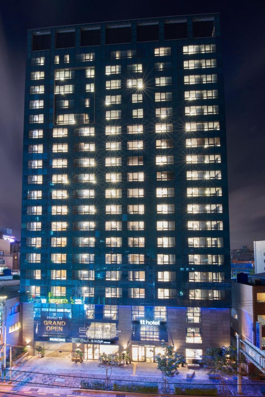 โรงแรมดับเบิลที 3* ปูซาน